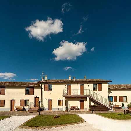Sassoferrato Agriturismo Podere Coldifico מראה חיצוני תמונה